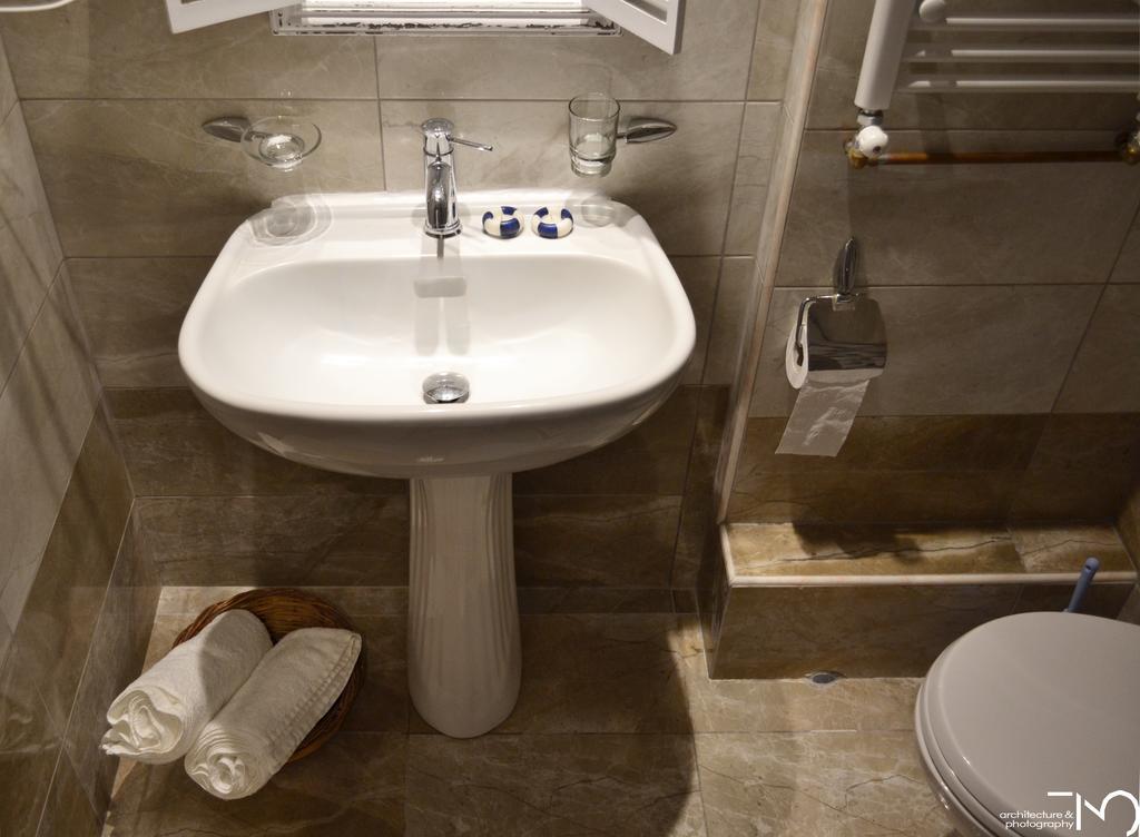 Ariadne & Theseus Apartments Naxos City Экстерьер фото