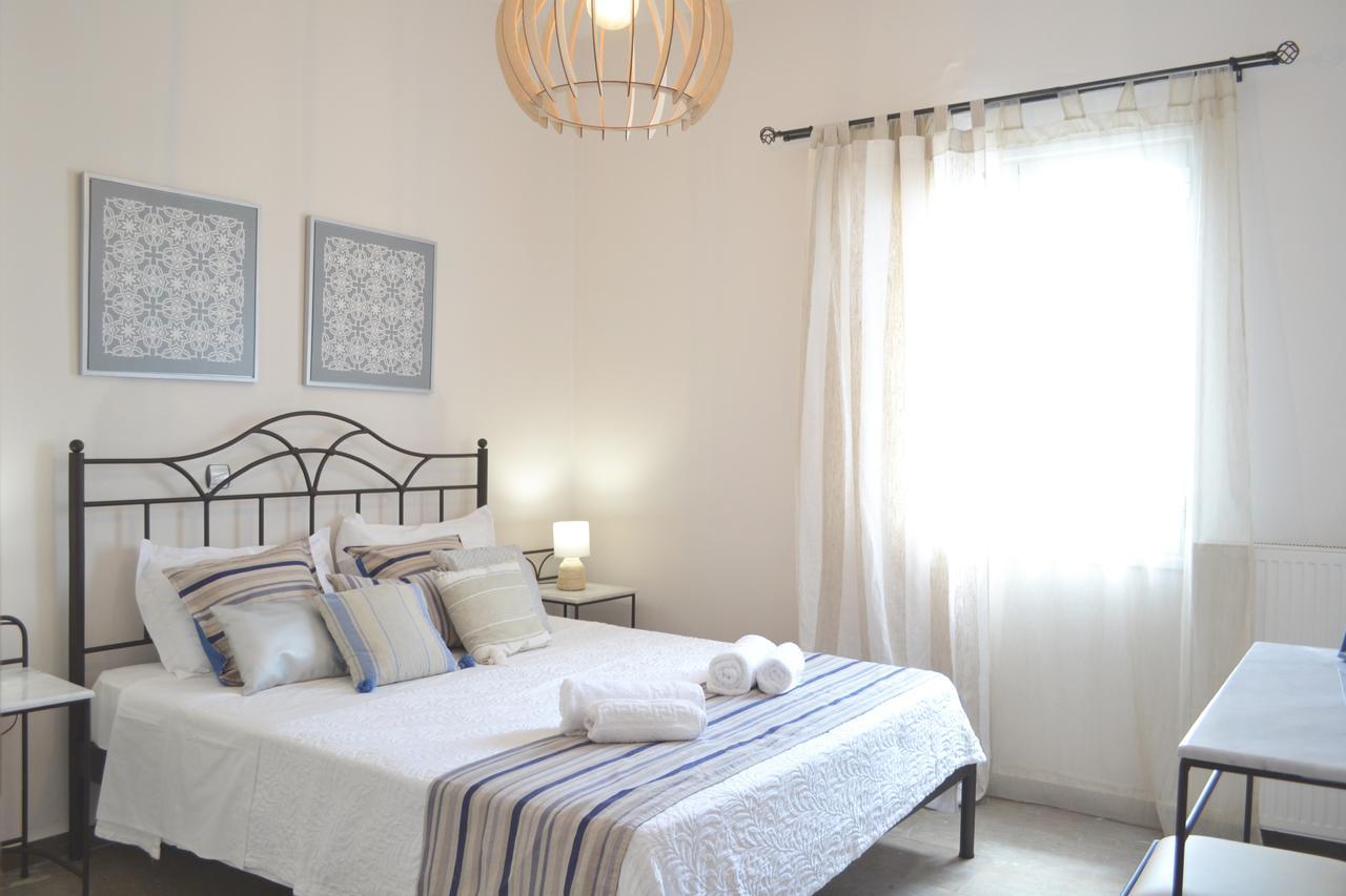 Ariadne & Theseus Apartments Naxos City Экстерьер фото